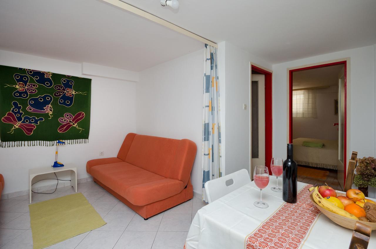 Apartments Milan โปเรช ภายนอก รูปภาพ